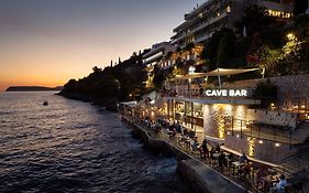 Hotel More